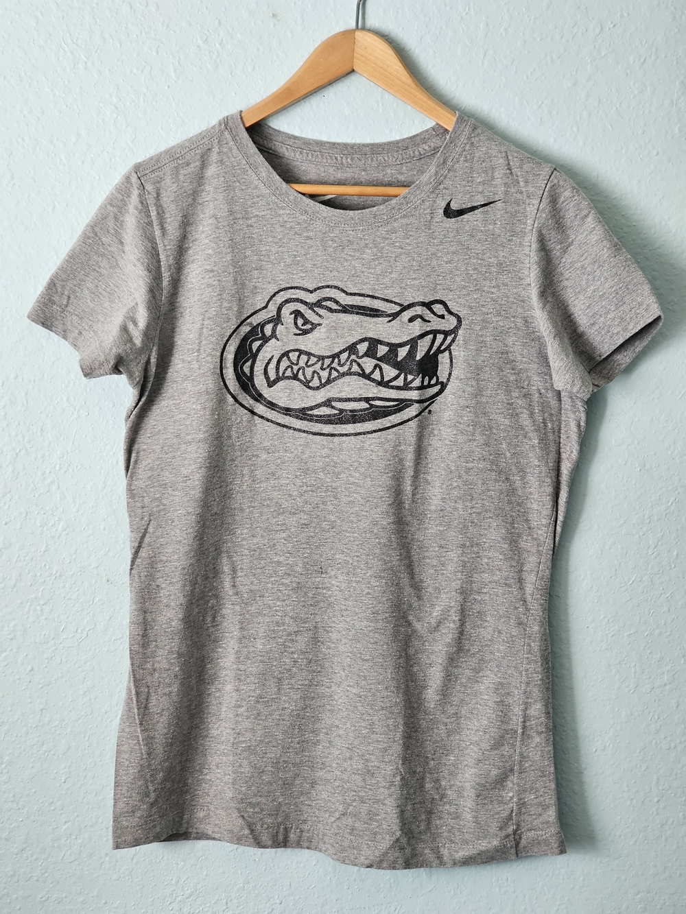 Nike Women's Gray Heather Graphic Tee - Black Glitter Florida Gator Logo - L